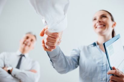 Jak bank sprawdza zatrudnienie kredytobiorcy udzielając kredytu?