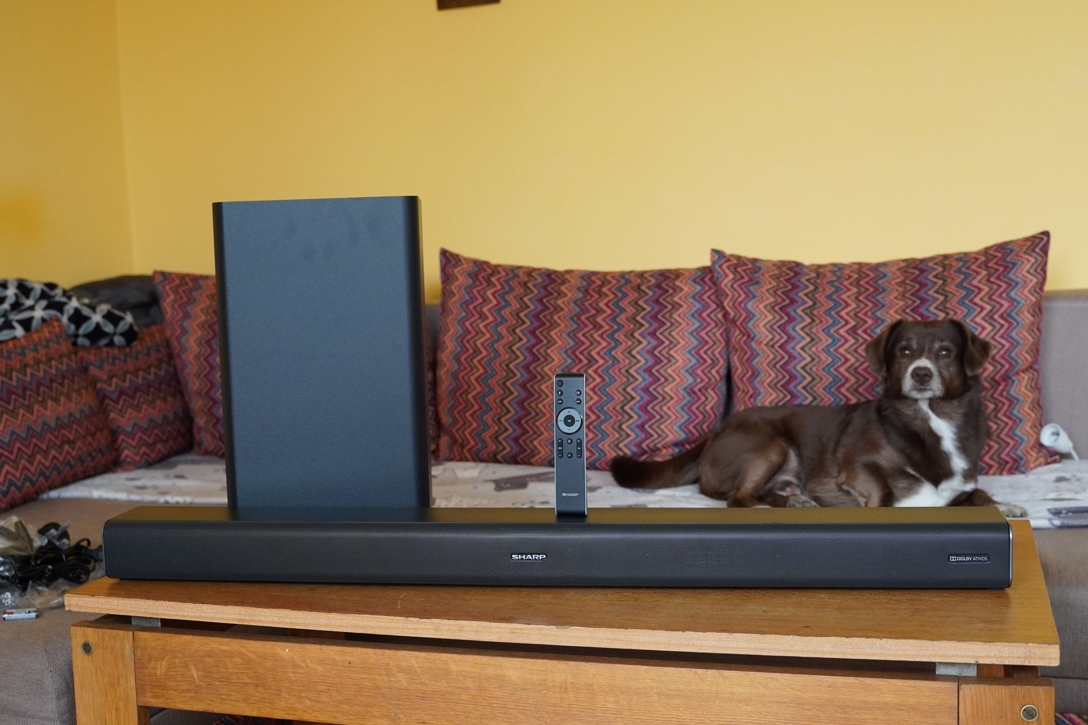 Sharp HTSBW460 — soundbar z Dolby Atmos