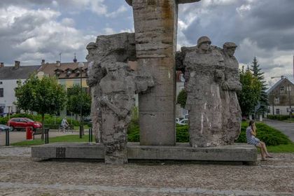 Pomnik walk i męczeństwa wojsk polskich i sowieckich we Włodawie