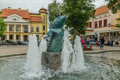 Fontanna z wizerunkiem Króla Sielaw