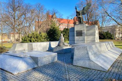 Pomnik Ofiar Zbrodni Katyńskiej we Wrocławiu