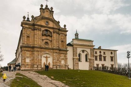 Szlak PTTK im. Stanisława Jeżewskiego Pętkowice - Święty Krzyż