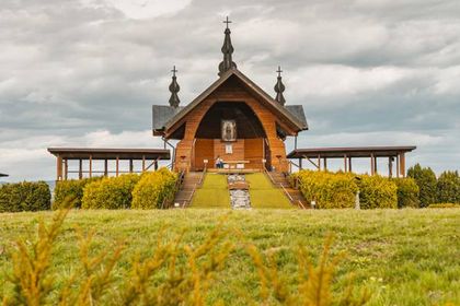 Ołtarz Papieski w Starym Sączu