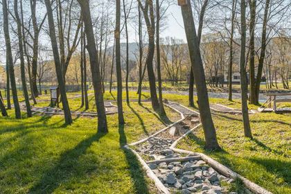 Park edukacyjny ze ścieżką sensoryczną w Myśleniach