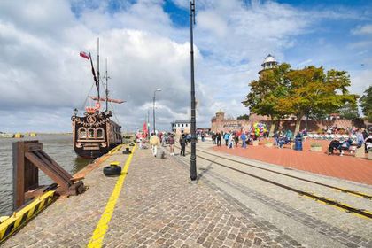 Port Kołobrzeg