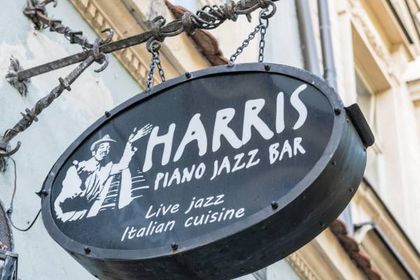 Harris Piano Jazz Bar