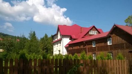 Dom Wypoczynkowo-Kolonijny Wiktoria (1)