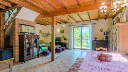 Dom w Zieleni Nad Jeziorem (1)