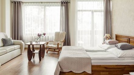 Jawor Pokoje i Apartamenty (1)