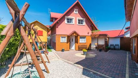 Domek i Pokoje Gościnne Pod Żaglem (1)