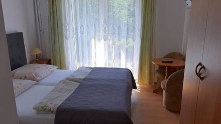 Wynajem Pokoi E.A. Serkiz (1)