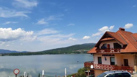 Ośrodek Wypoczynkowy Mega nad jeziorem (1)