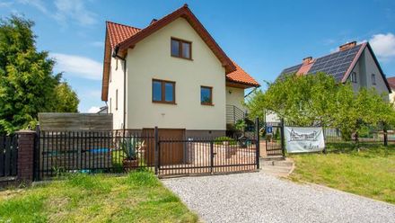 Pokoje Gościnne U Bora (1)