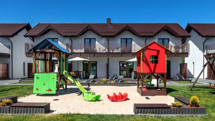 Domki Apartamentowe Oaza Spokoju (1)