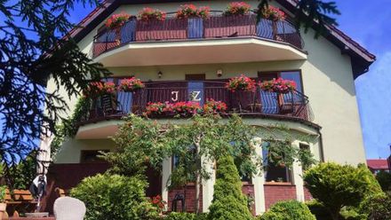 Pokoje 2 i 3-osobowe na Jaracza, Rezydencja Mielno (1)