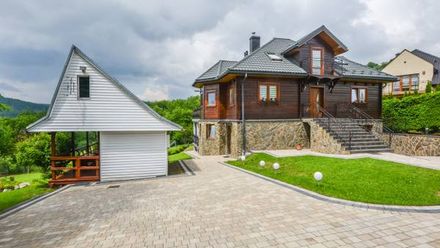 Apartament i domek (1)