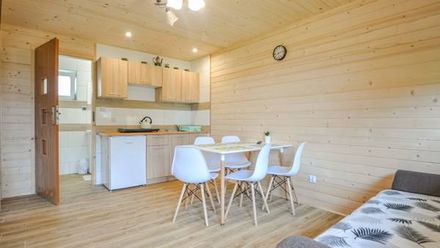 Domki Letniskowe u Henia i Anety (1)