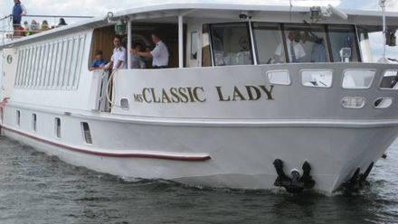 MS Classic Lady - statek hotelowy (1)