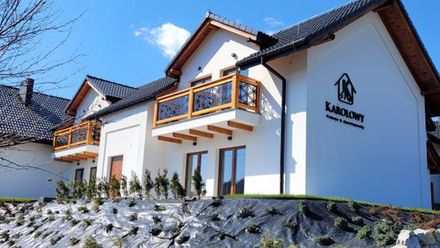 Karolowy Pokoje & Apartamenty (1)