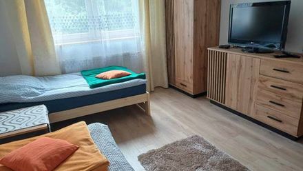 Dom w Gaju (Góry Beskidy) (1)