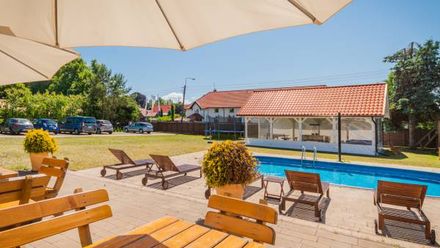 Bryza Jantar Domki z kominkami & Apartamenty z sauną (1)