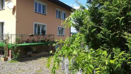 Domki pod Wiązem i Noclegi Pod Lasem (1)