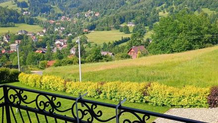 Pokoje na Widokowej 33 (1)