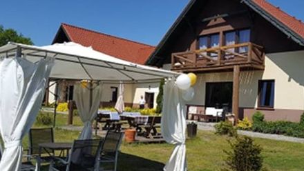 Pokoje i domki Saraceńska Chata (1)