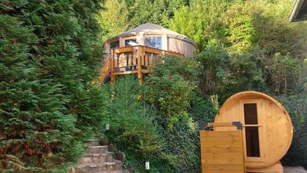 Domki i Jurta u Leśniczki (1)