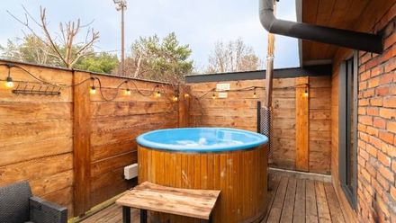 Loft House Rozewie Całoroczne domki z balią ogrodową (1)