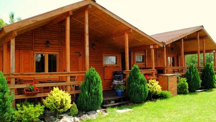 Domki i pokoje Nadia (1)