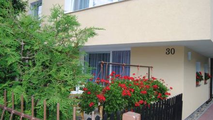 Dom Gościnny E & H (1)