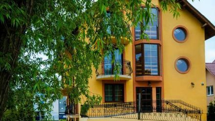 POKOJE Z WIDOKIEM NA MORZE (1)