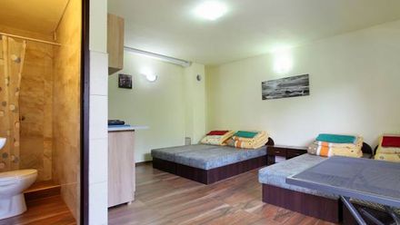 Pokoje gościnne LECH-POL pod Klasztorem (1)