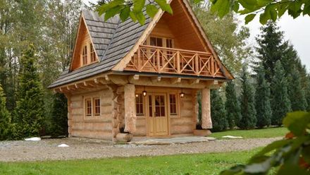 Szałas nad potokiem (1)