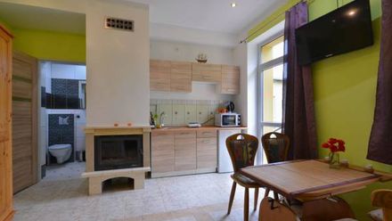 Apartamenty i pokoje przy morzu (1)