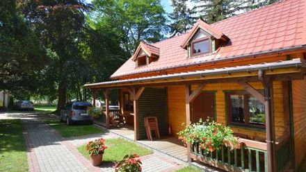 Pokoje i domki Park (1)