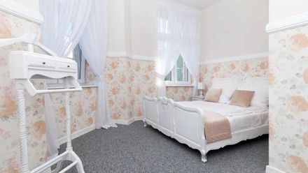 PREMIUM Bed & Breakfast (1)