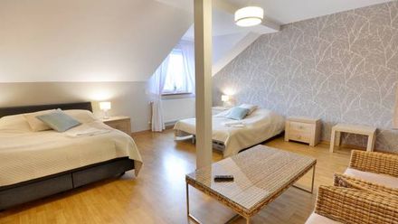 Gościniec Zacisze (1)