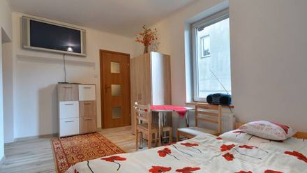 Domek w ogrodach (1)