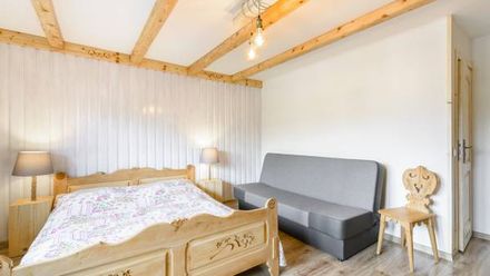  Bacówka Centrum Pokoje Gościnne i Apartamenty (1)