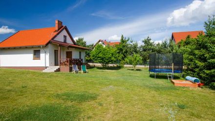 Całoroczny Domek i Pokoje nad Jeziorem Ryńskim (1)