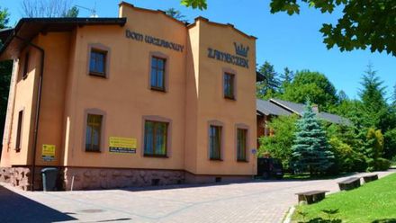 Dom Wczasowy Zameczek (1)