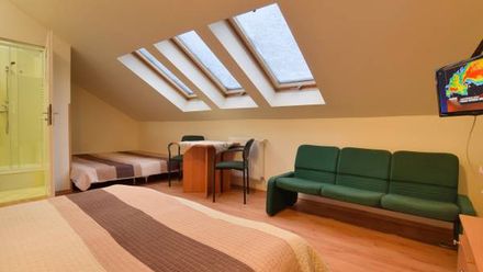 Apartamenty i Pokoje Gościnne Centrum (1)