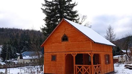 Domek nad potokiem (1)