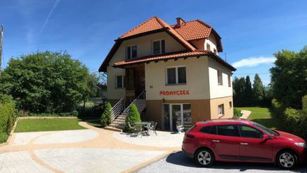 Dom Wczasowy "Promyczek" (1)