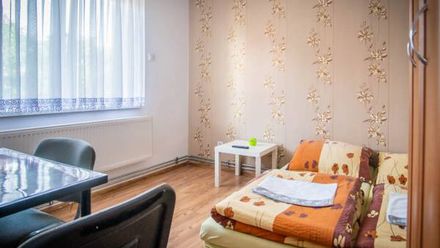 Pokoje pod Zegarem (1)