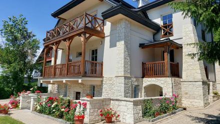 Biały Dom Kazimierski (1)