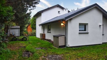 Basiówka nad jeziorem domek całoroczny (1)