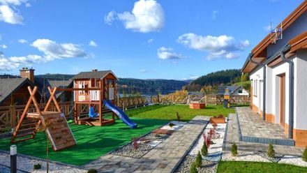 Domki na Wzgórzu - Słońce i Woda (1)